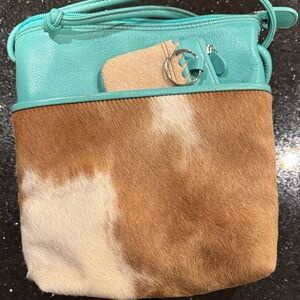 PRICE DROP:45❤️Two-Tone Leather and Fur Women's Cross Body Bag